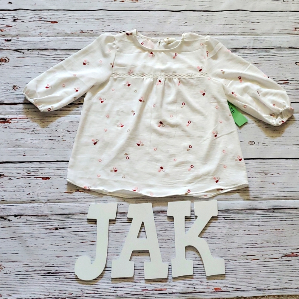 🆕️ FIG & FLOWER WHITE BLOUSE